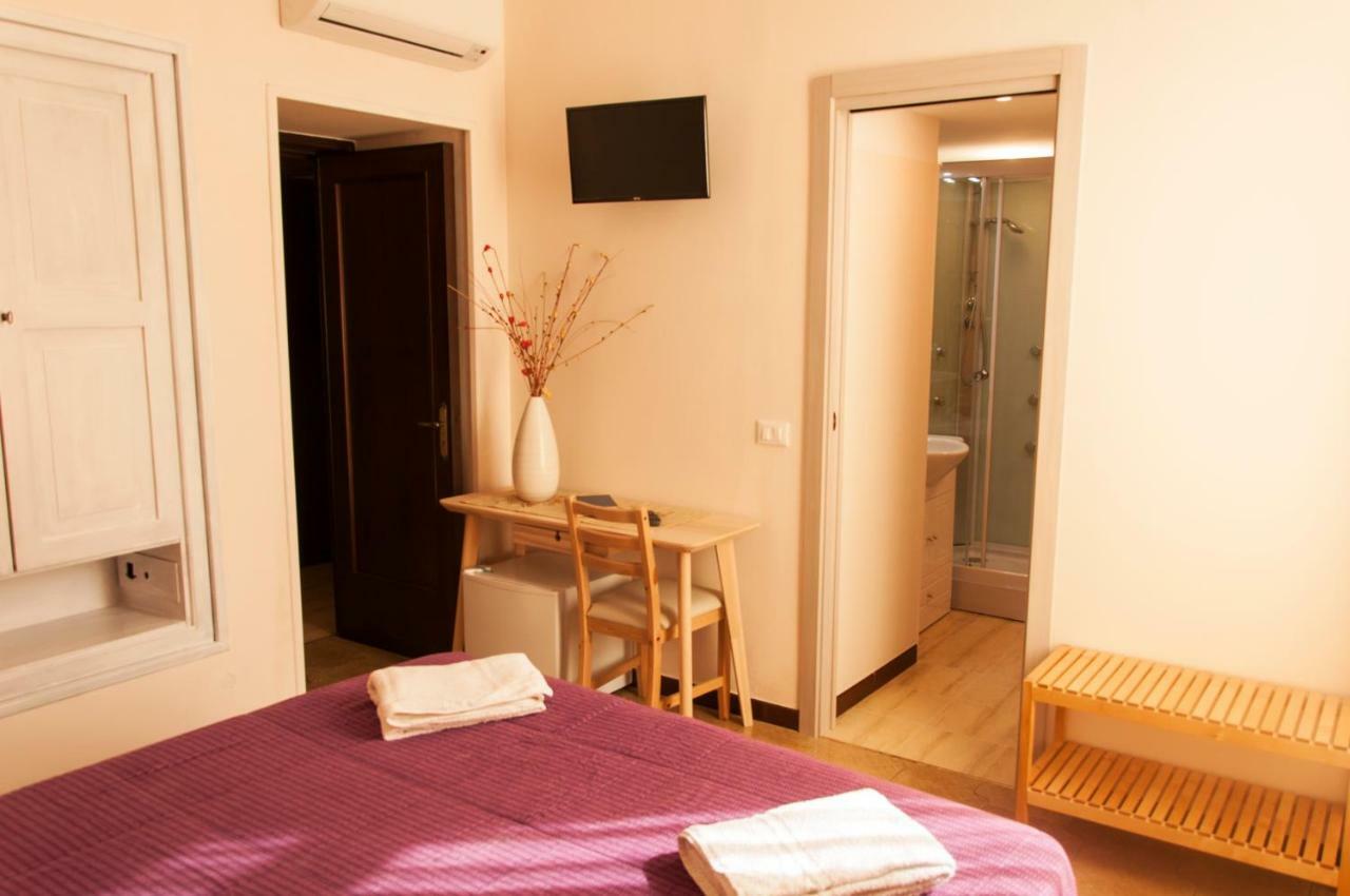 B&B Palazzo Paladini Lecce Esterno foto